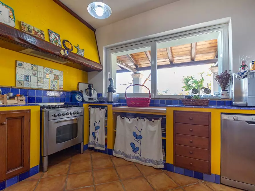 Immagine 23 di Villa in vendita  in C.DA CASTELVECCHIO 4 a Francavilla Al Mare