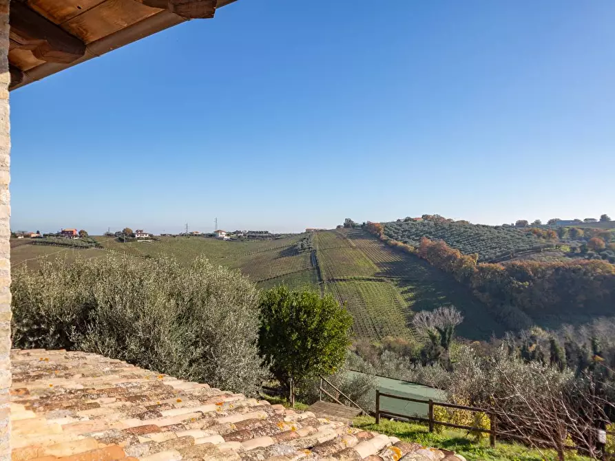 Immagine 37 di Villa in vendita  in C.DA CASTELVECCHIO 4 a Francavilla Al Mare