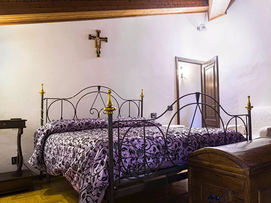 Immagine 22 di Casa indipendente in vendita  in Strada di casa al bosco 9 a Siena