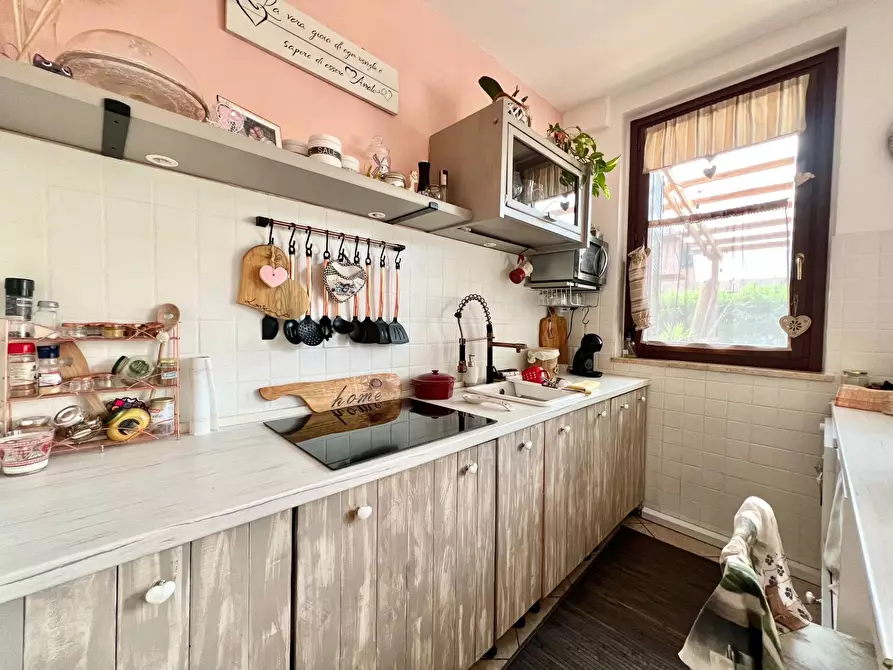 Immagine 10 di Appartamento in vendita  in via tom benetollo a Sovicille