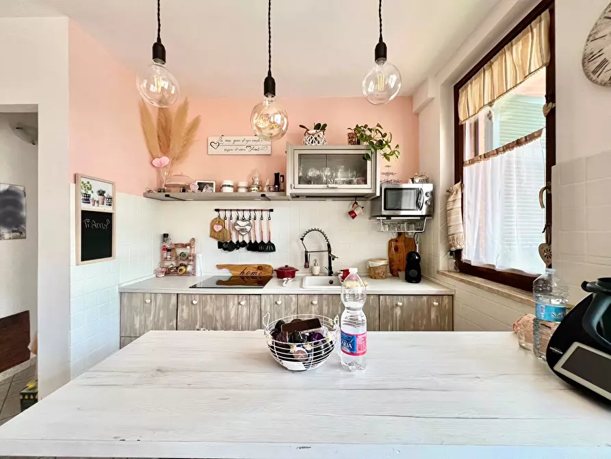 Immagine 11 di Appartamento in vendita  in via tom benetollo a Sovicille