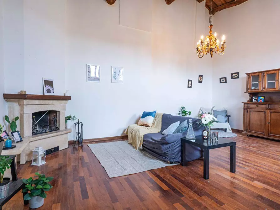 Immagine 2 di Appartamento in vendita  in via dell'oliviera 28 a Siena