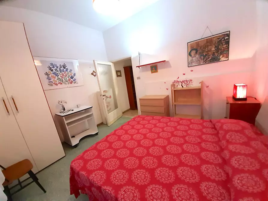 Immagine 21 di Appartamento in vendita  in Via 24 maggio a Siena