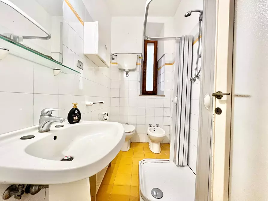 Immagine 9 di Appartamento in vendita  in Via 24 maggio a Siena