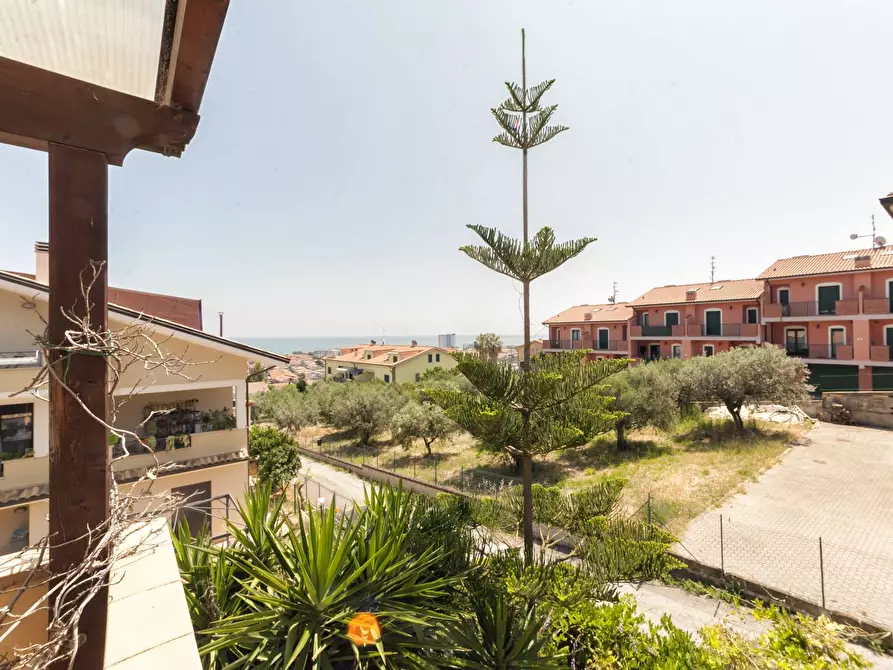 Immagine 38 di Casa semindipendente in vendita  in C.da COCCIONI 28/A a Silvi