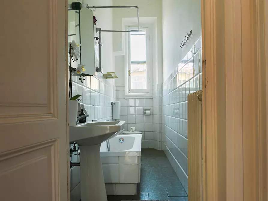 Immagine 35 di Appartamento in vendita  in piazza puccini 20 a Firenze