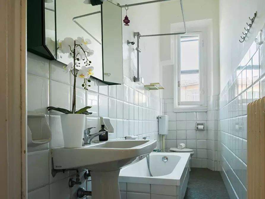 Immagine 36 di Appartamento in vendita  in piazza puccini 20 a Firenze