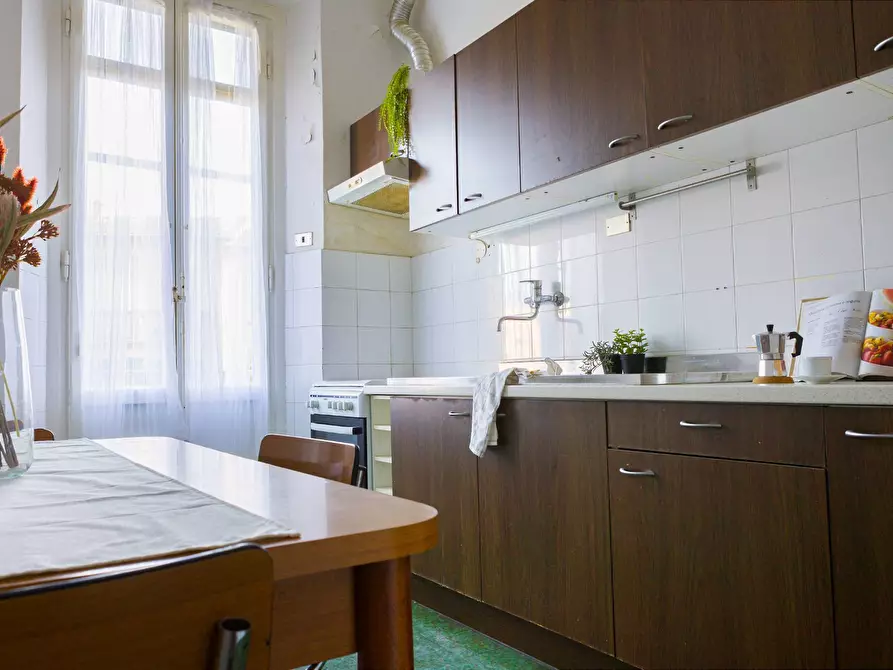 Immagine 32 di Appartamento in vendita  in piazza puccini 20 a Firenze