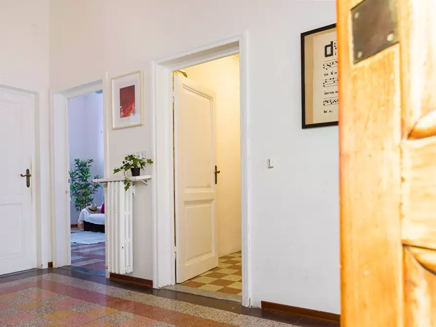 Immagine 9 di Appartamento in vendita  in piazza puccini 20 a Firenze