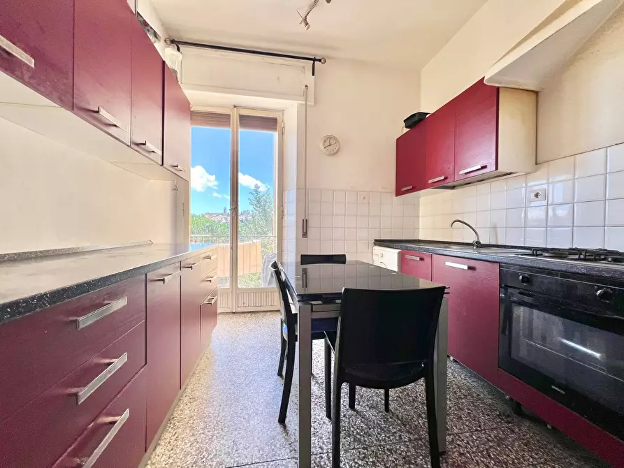 Immagine 4 di Appartamento in vendita  in via duccio di boninsegna a Siena