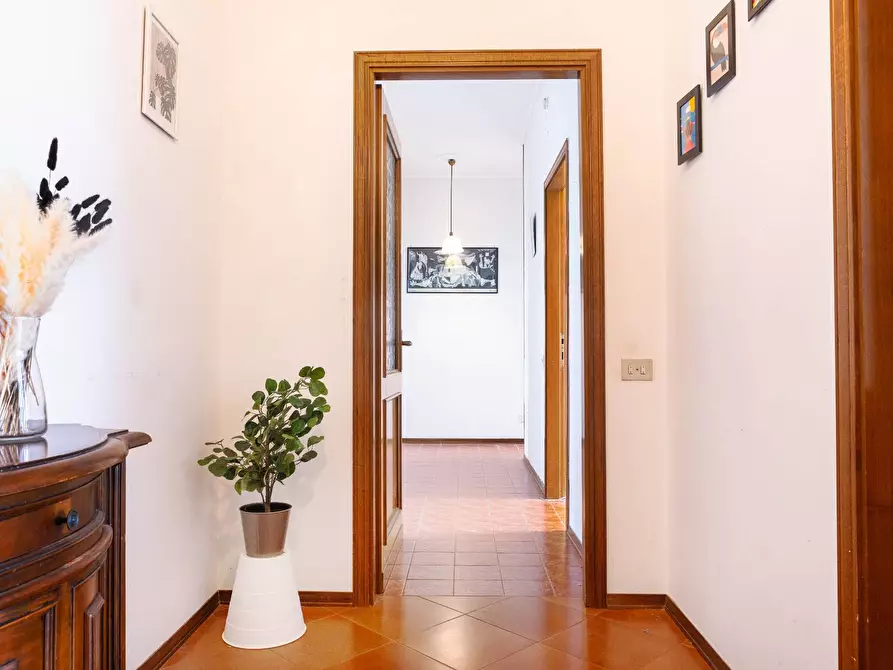 Immagine 4 di Appartamento in vendita  in via val D'Aosta 28 a Monteriggioni