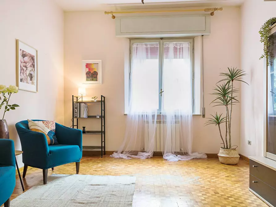 Immagine 3 di Appartamento in vendita  in VIA MARTIRI DI SCALVAIA 5 a Siena