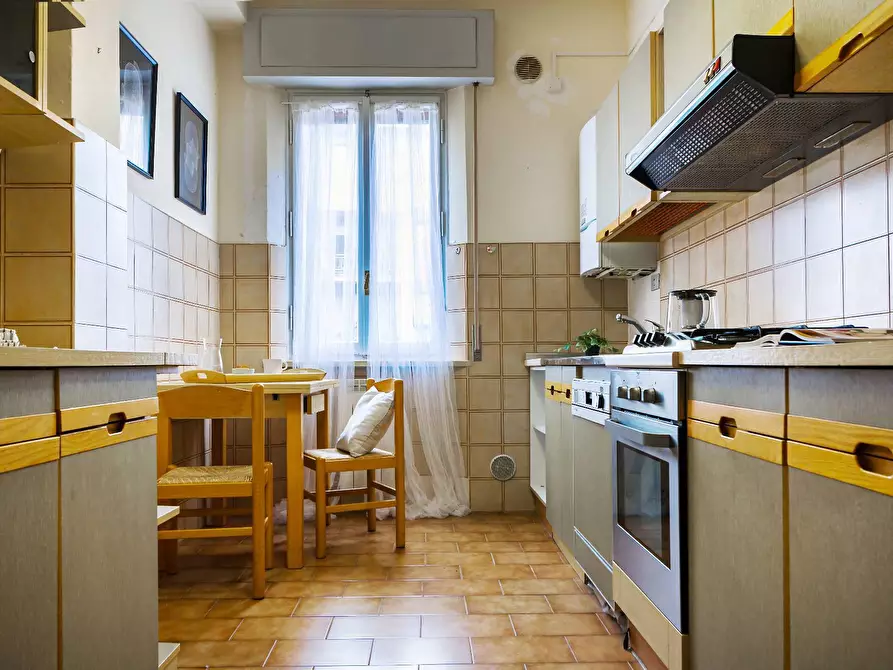 Immagine 11 di Appartamento in vendita  in VIA MARTIRI DI SCALVAIA 5 a Siena