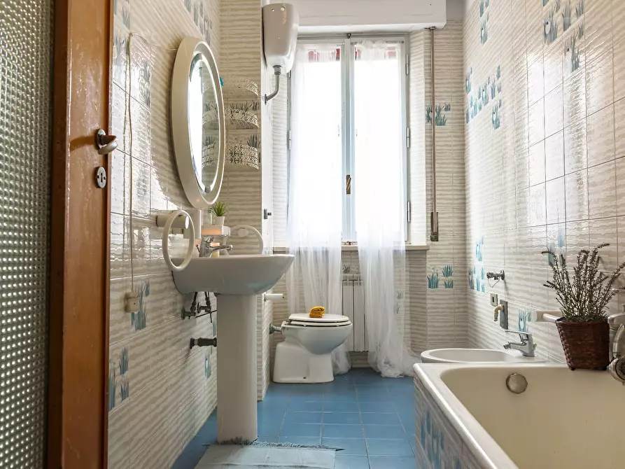 Immagine 15 di Appartamento in vendita  in VIA MARTIRI DI SCALVAIA 5 a Siena