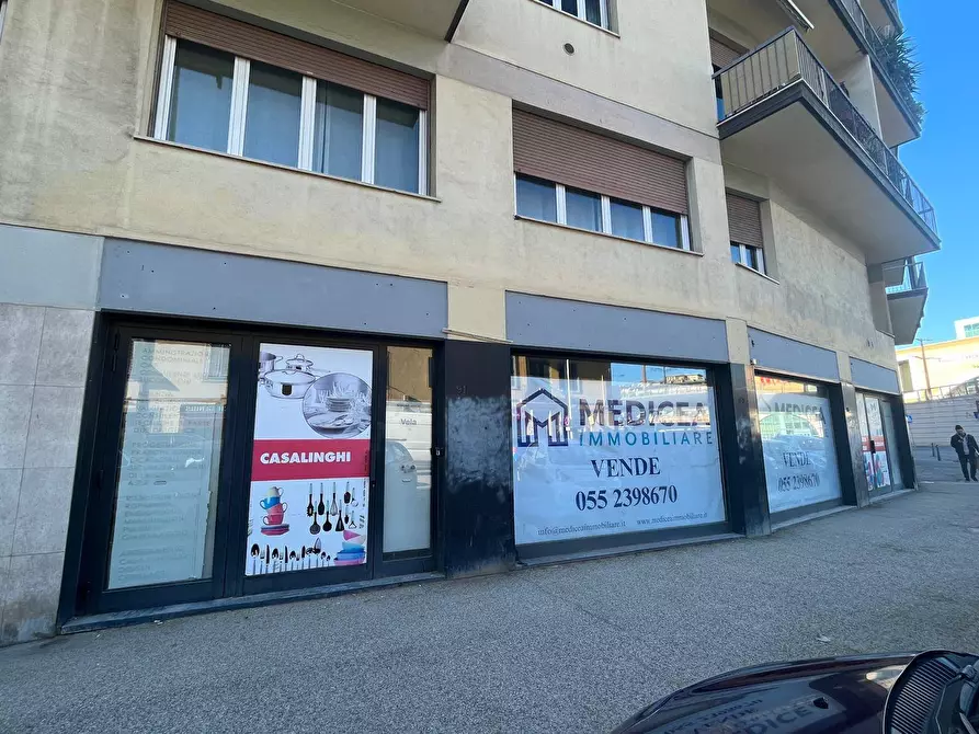 Immagine 11 di Locale commerciale in affitto  in Via Della Villa Demidoff 91/101 a Firenze