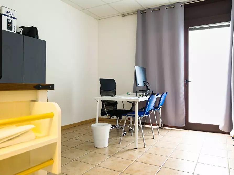 Immagine 13 di Ufficio in vendita  in via della pace 15 a Siena