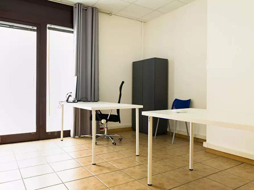 Immagine 19 di Ufficio in vendita  in via della pace 15 a Siena