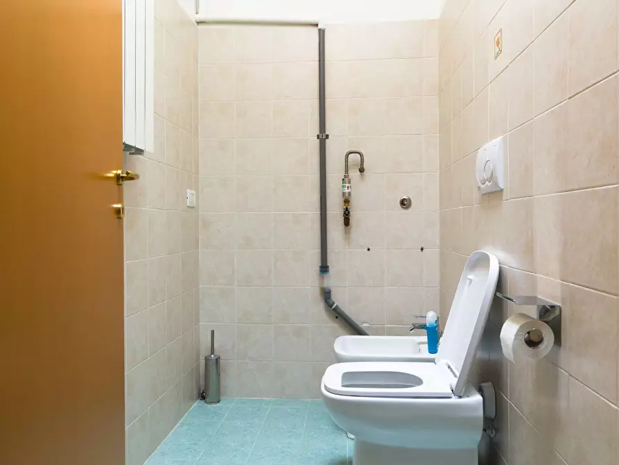 Immagine 22 di Ufficio in vendita  in via della pace 15 a Siena