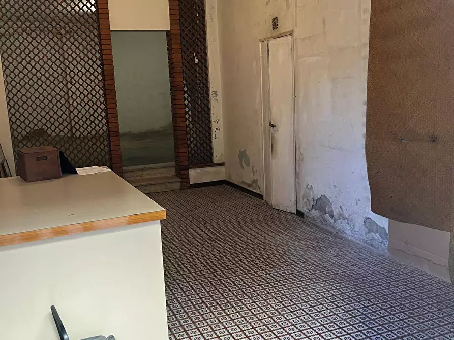 Immagine 7 di Locale commerciale in vendita  in via quattro novembre 62 a San Casciano In Val Di Pesa