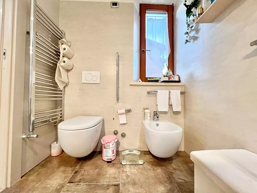 Immagine 30 di Appartamento in vendita  in via guido rossa 25 a Castelnuovo Berardenga