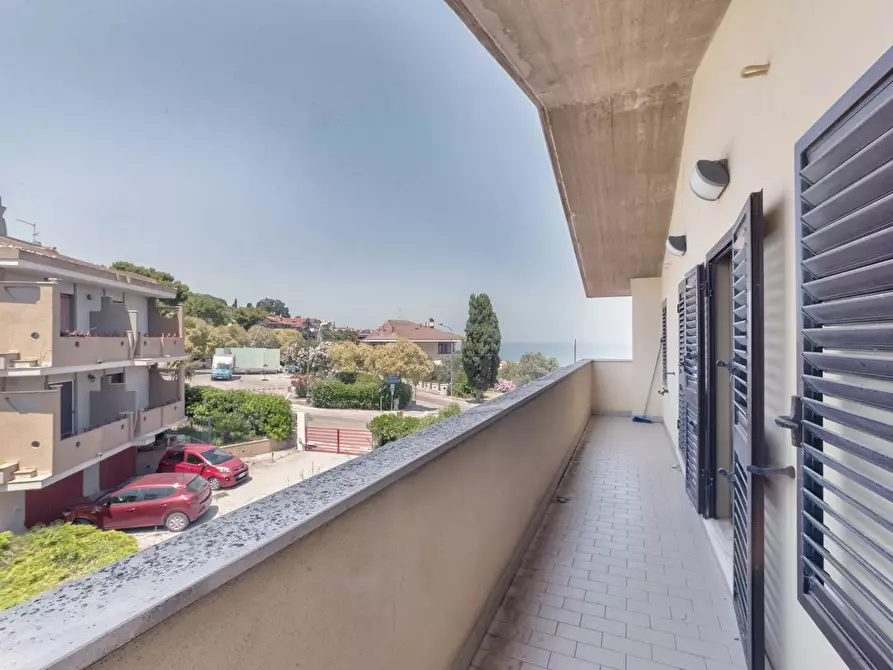 Immagine 31 di Appartamento in vendita  in C.DA SAN SILVESTRO 49 a Silvi