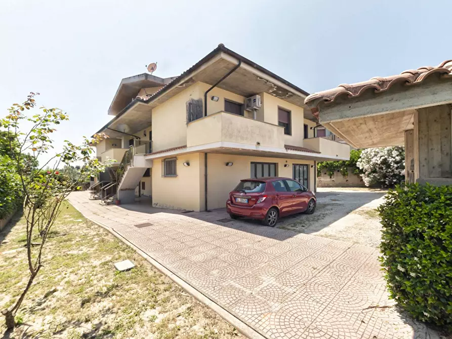 Immagine 39 di Appartamento in vendita  in C.DA SAN SILVESTRO 49 a Silvi