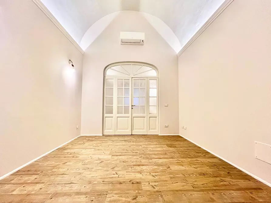 Immagine 5 di Appartamento in vendita  in via del porrione 74 a Siena