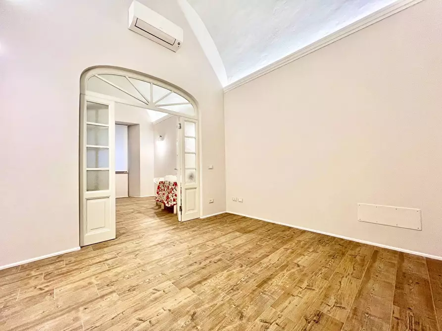 Immagine 6 di Appartamento in vendita  in via del porrione 74 a Siena