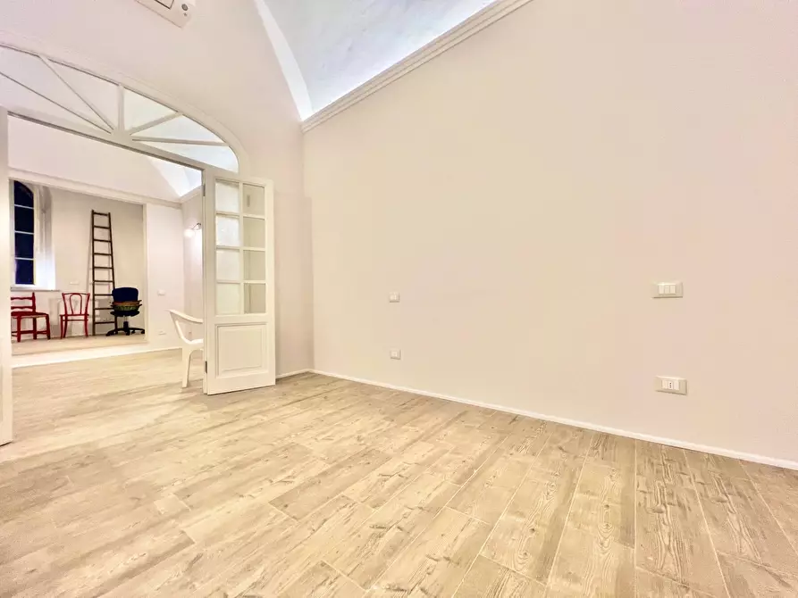 Immagine 13 di Appartamento in vendita  in via del porrione 74 a Siena