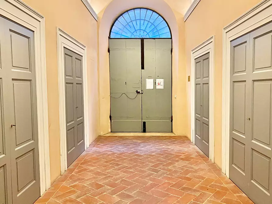 Immagine 23 di Appartamento in vendita  in via del porrione 74 a Siena