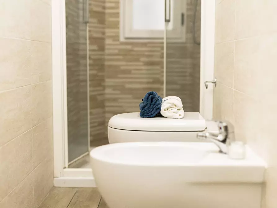 Immagine 16 di Appartamento in vendita  in viale Cavour 126 a Siena