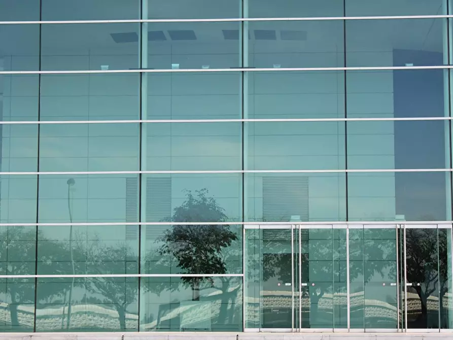 Immagine 12 di Locale commerciale in affitto  in via quattro novembre 62 a San Casciano In Val Di Pesa