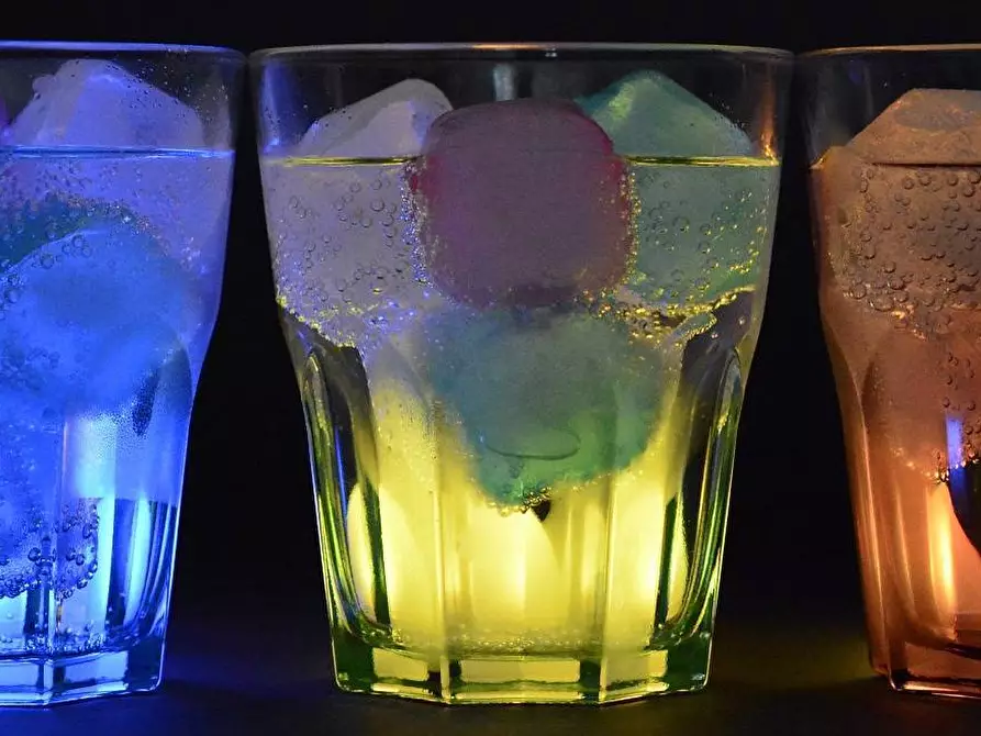 Immagine 13 di Attività commerciale in vendita  in Piazza Pietro Leopoldo 1 a Firenze