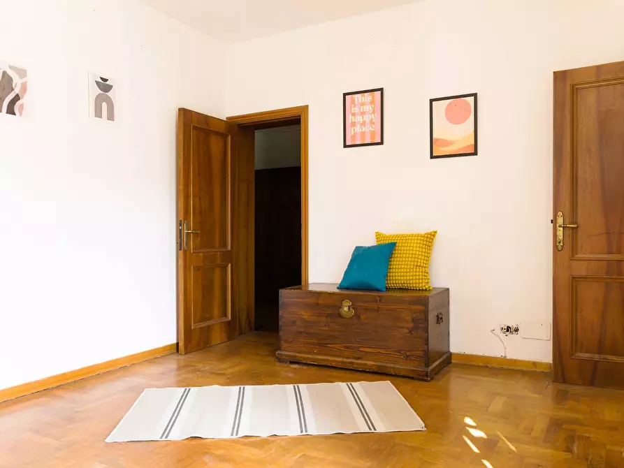 Immagine 11 di Appartamento in vendita  in via principale 204 a Siena