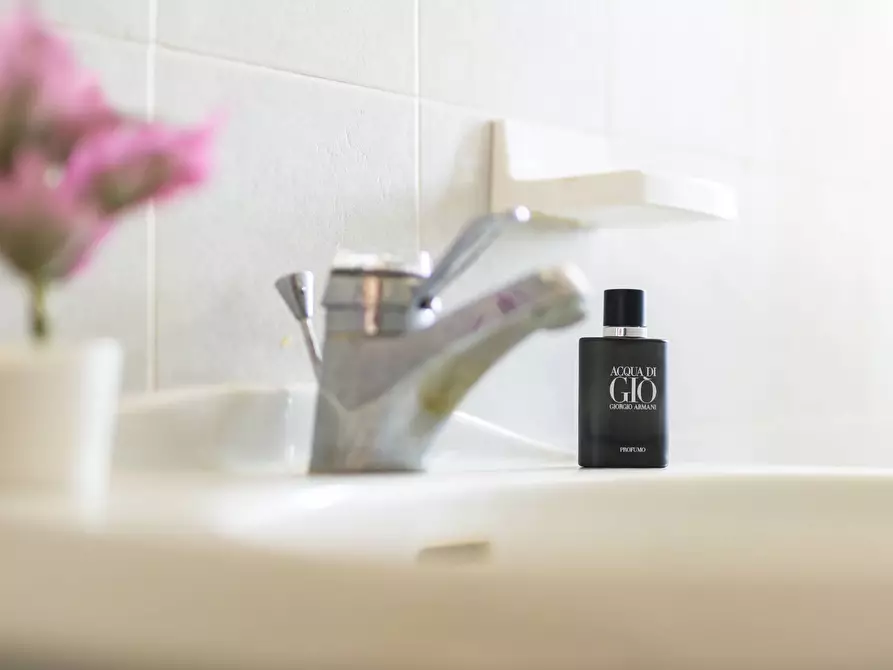 Immagine 28 di Appartamento in vendita  in via principale 204 a Siena