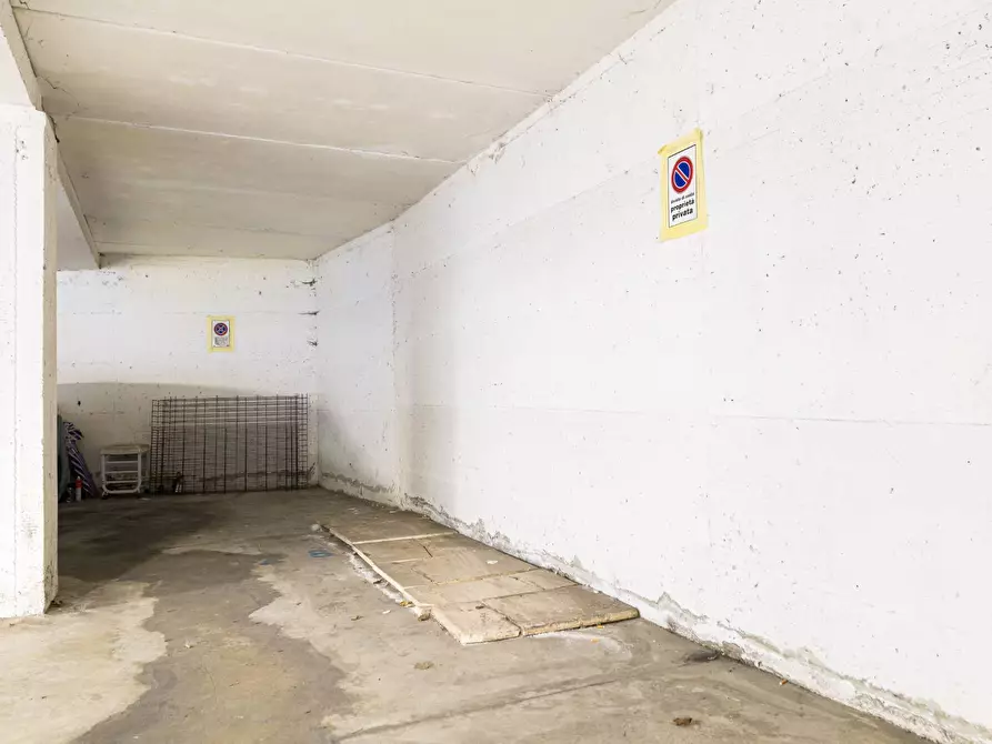 Immagine 32 di Appartamento in vendita  in Via Paolo frajese 41 a Siena