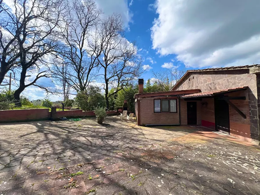 Immagine 3 di Appartamento in vendita  in strada di mocenni a Castelnuovo Berardenga