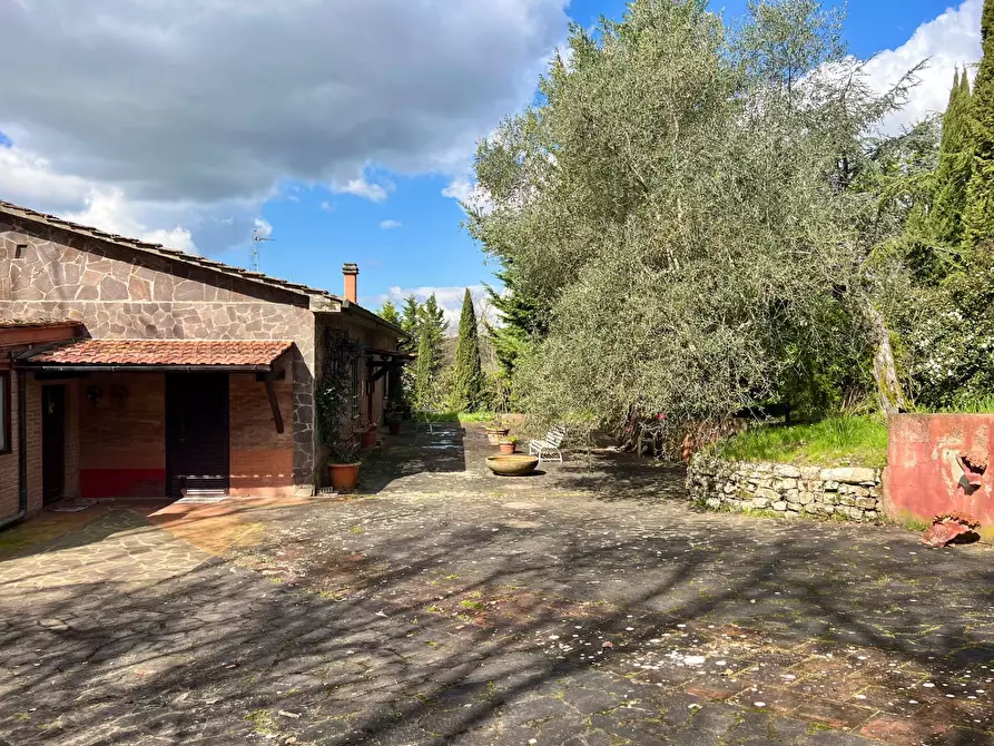 Immagine 4 di Appartamento in vendita  in strada di mocenni a Castelnuovo Berardenga