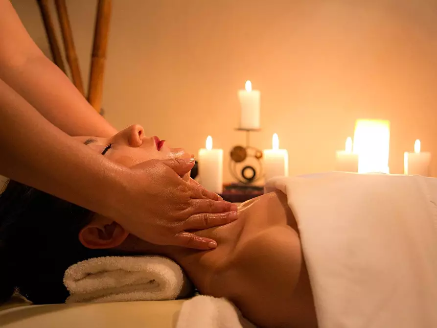 Immagine 3 di Attività commerciale in vendita  in porta camollia a Siena