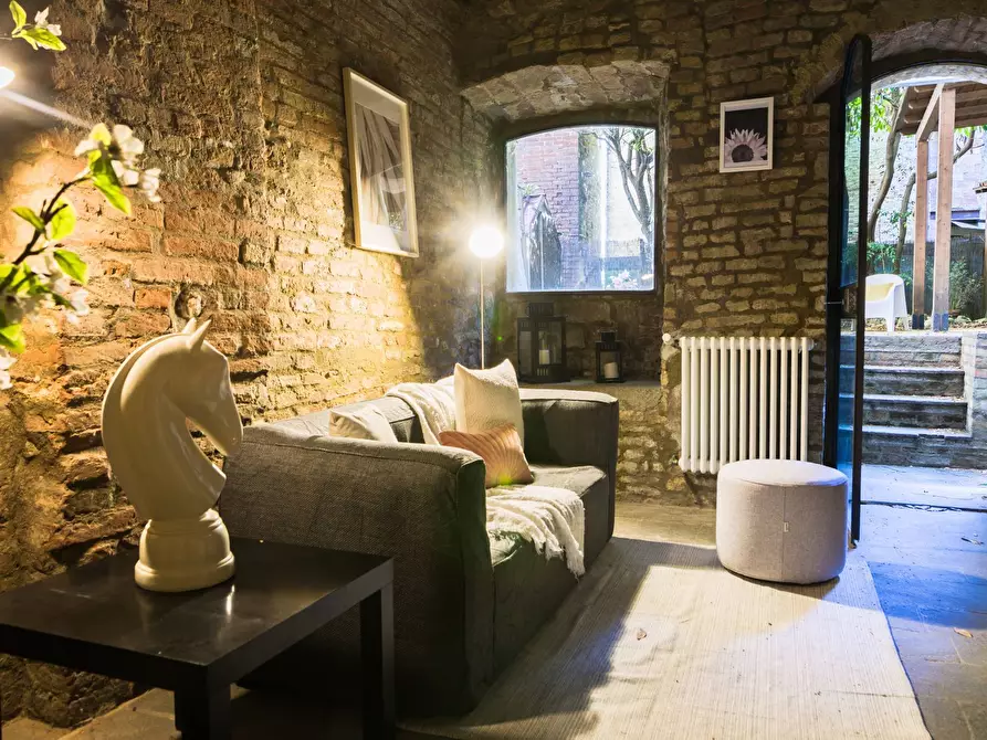 Immagine 8 di Casa indipendente in vendita  in vicolo del sambuco 16 a Siena