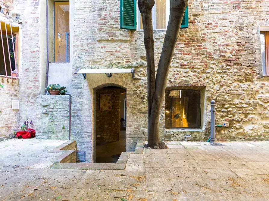 Immagine 16 di Casa indipendente in vendita  in vicolo del sambuco 16 a Siena