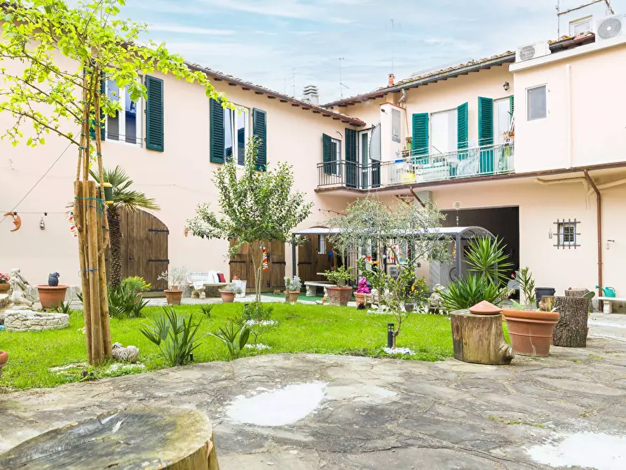 Immagine 33 di Villa in vendita  in Via Del Palazzo Dei Diavoli 67 a Firenze