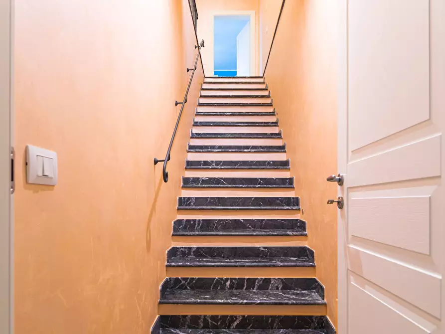 Immagine 37 di Villa in vendita  in Via Del Palazzo Dei Diavoli 67 a Firenze