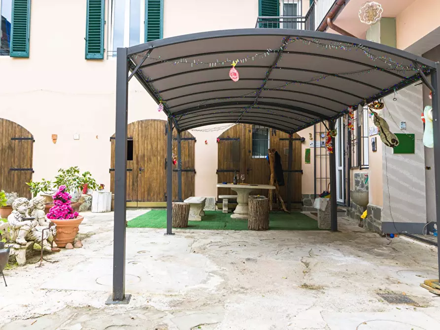 Immagine 67 di Villa in vendita  in Via Del Palazzo Dei Diavoli 67 a Firenze