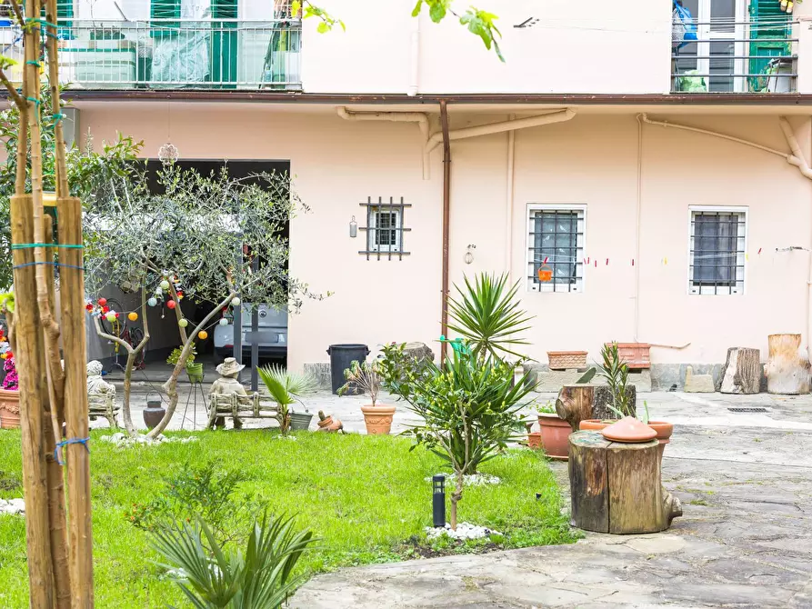 Immagine 69 di Villa in vendita  in Via Del Palazzo Dei Diavoli 67 a Firenze