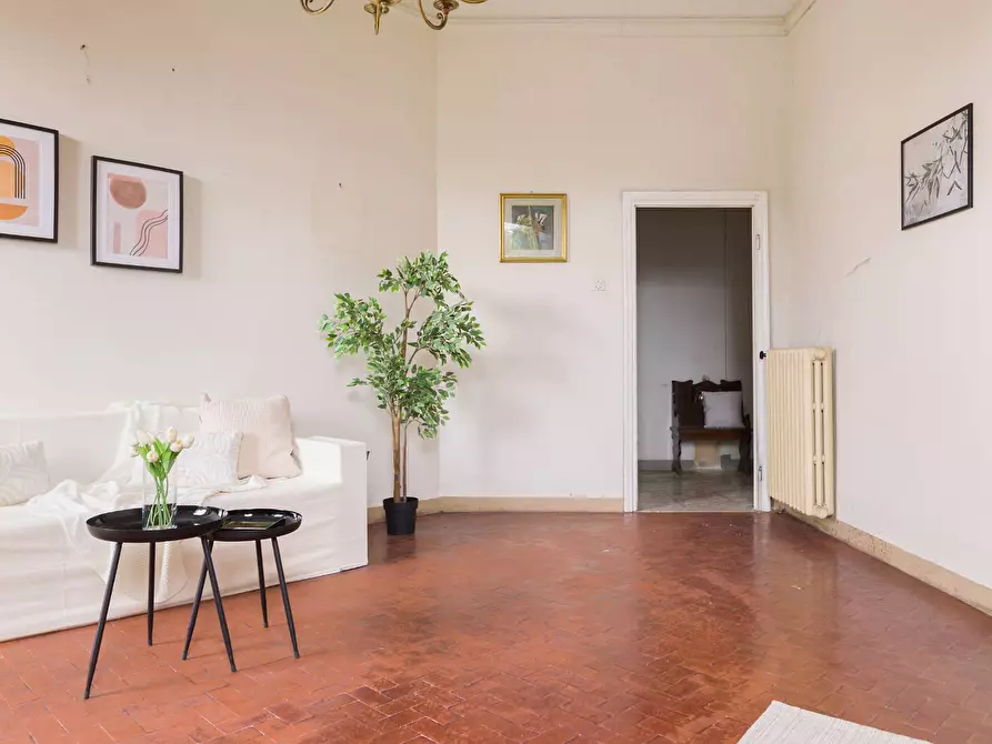 Immagine 11 di Appartamento in vendita  in viale redi 1 a Firenze