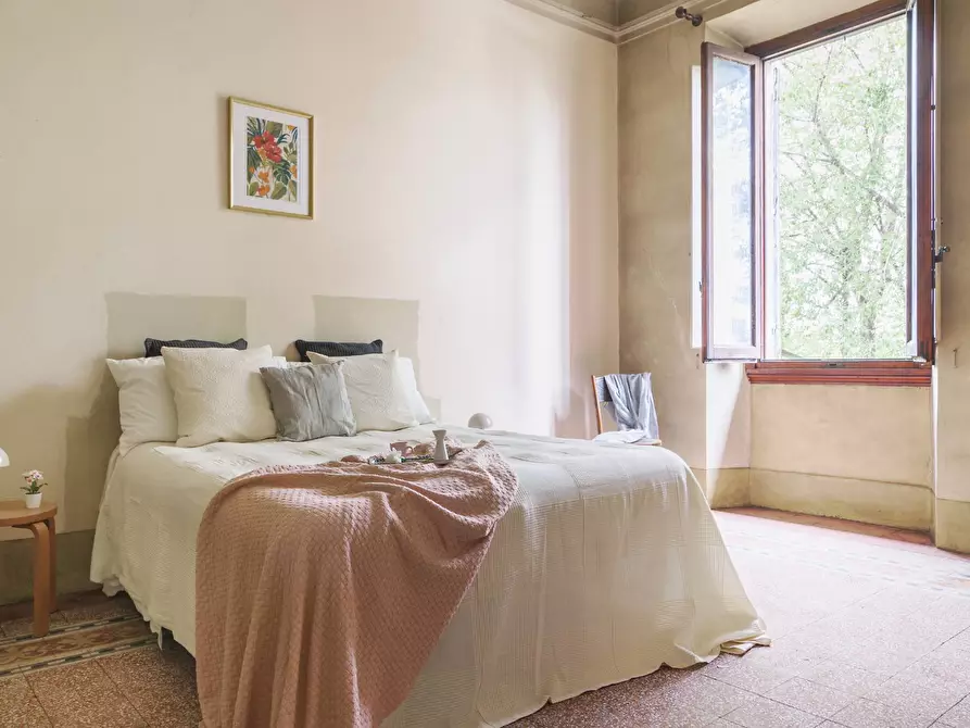 Immagine 25 di Appartamento in vendita  in viale redi 1 a Firenze