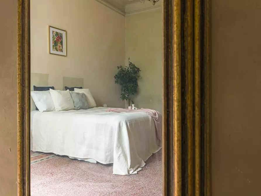 Immagine 28 di Appartamento in vendita  in viale redi 1 a Firenze