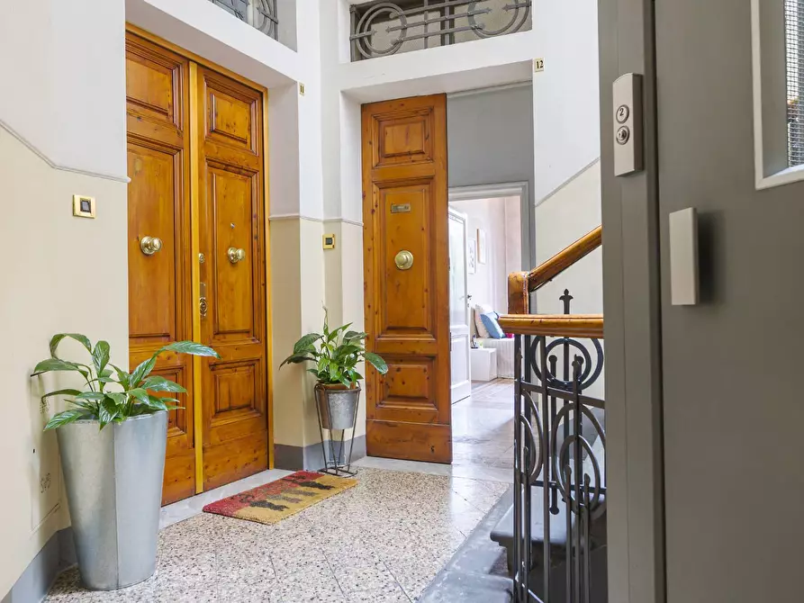 Immagine 3 di Appartamento in vendita  in viale redi 1 a Firenze