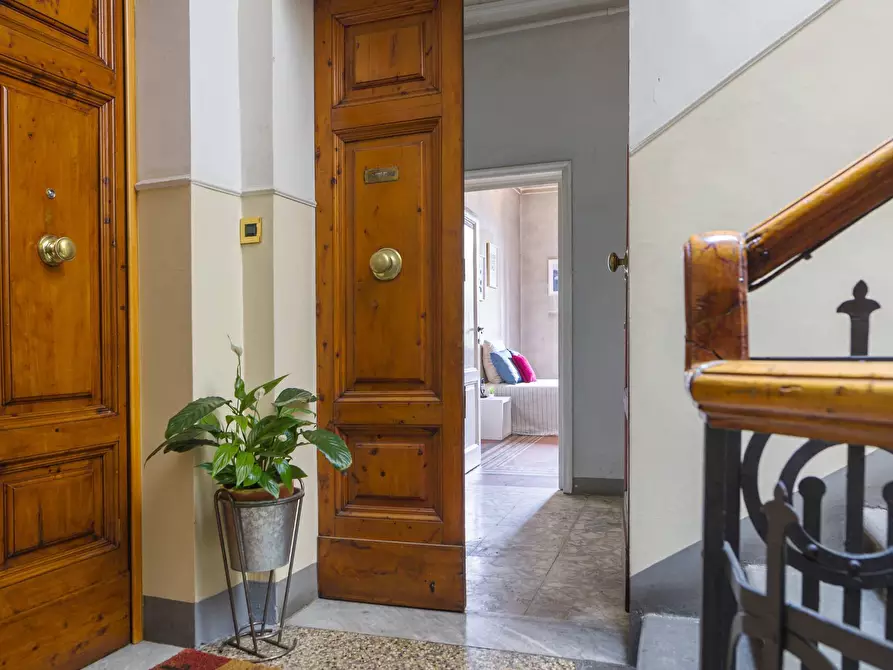 Immagine 4 di Appartamento in vendita  in viale redi 1 a Firenze
